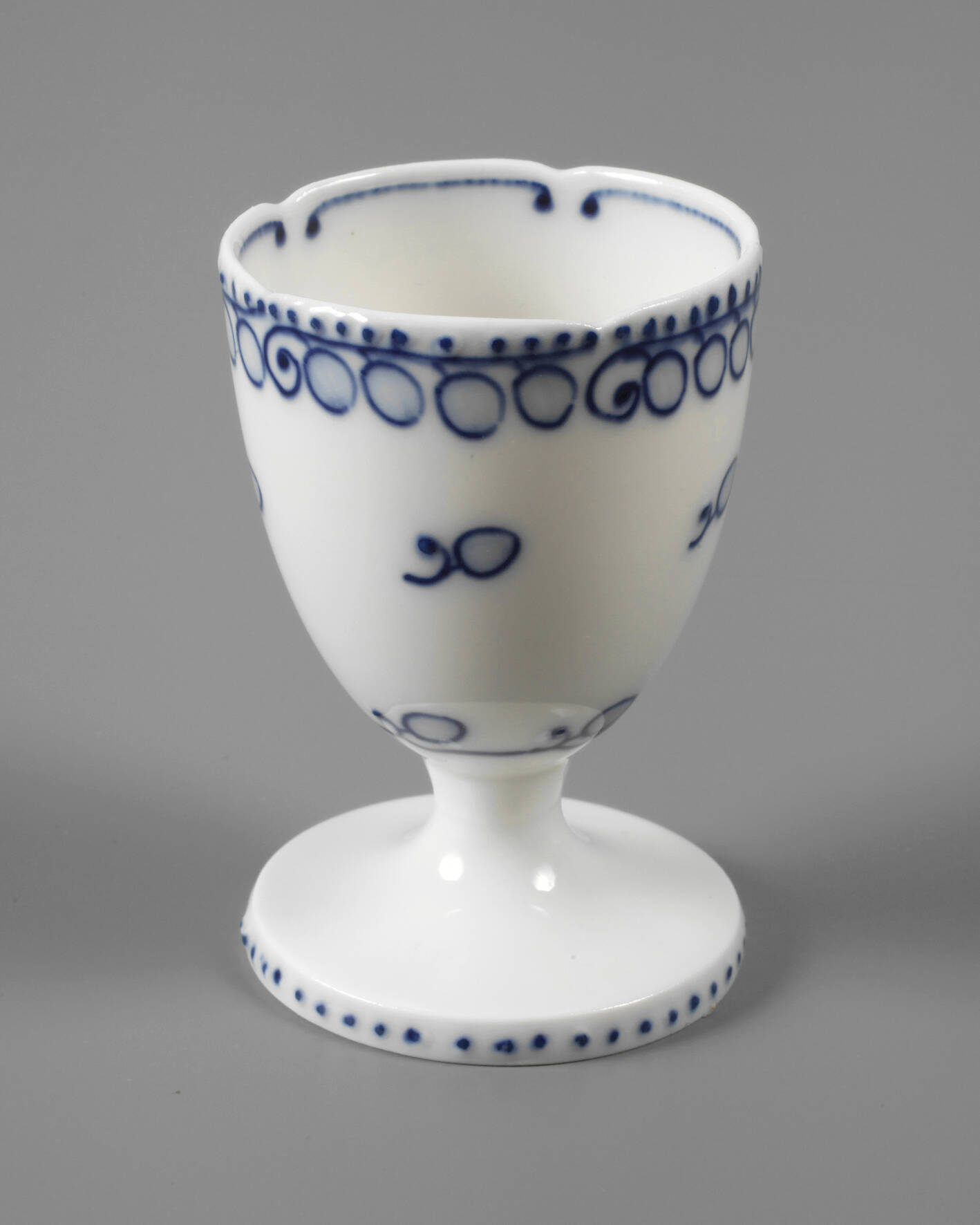 Meissen Eierbecher "Blaue Rispe"