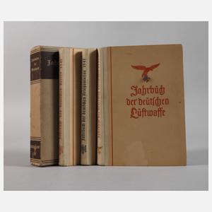 Jahrbücher der Wehrmacht 1941