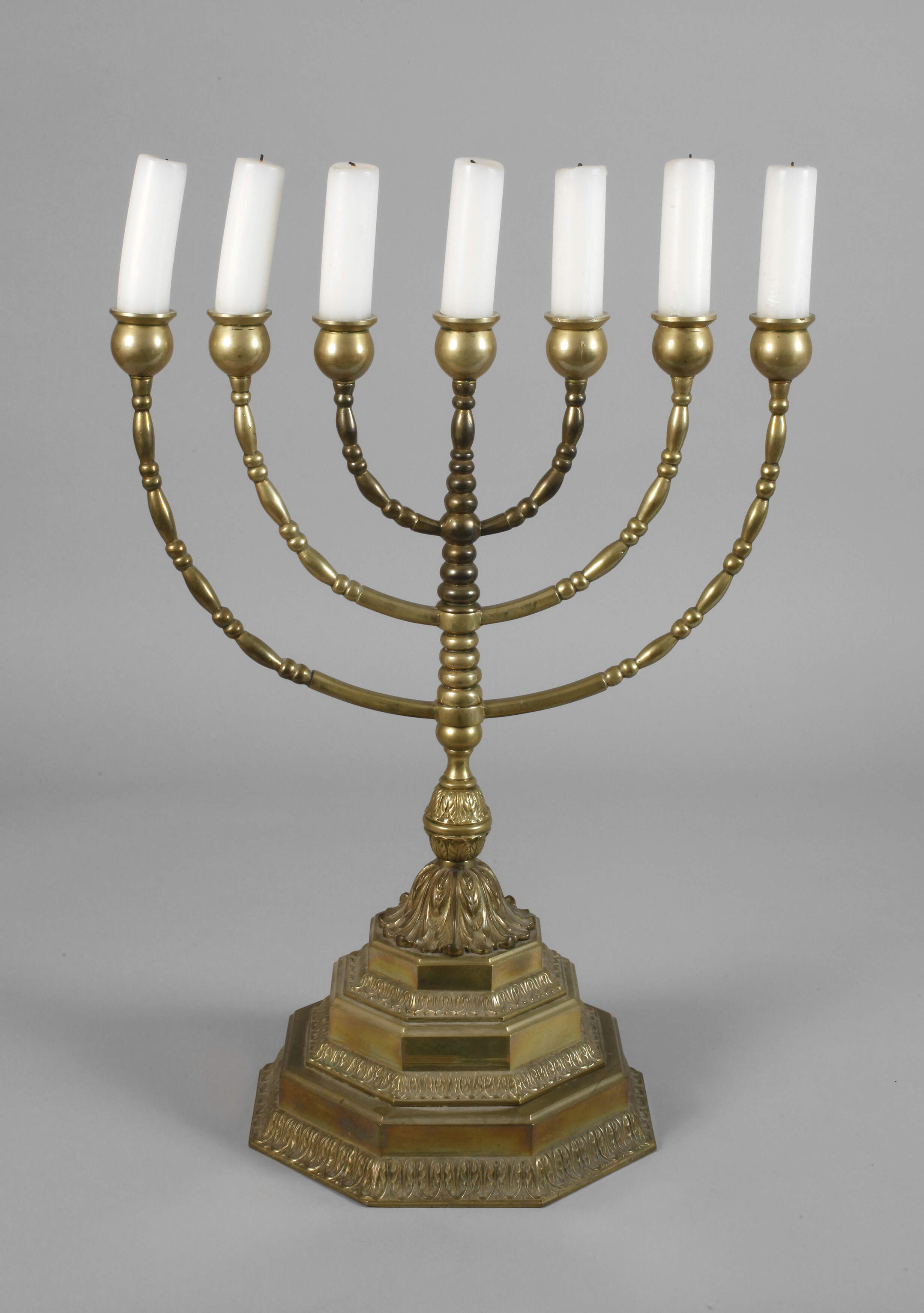 Judaica großer Menoraleuchter