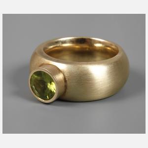 Designerring mit Peridot