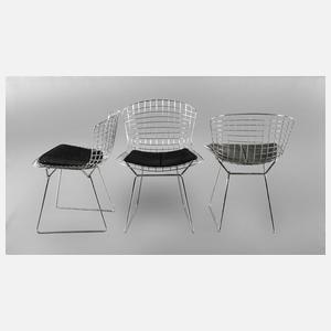 Harry Bertoia drei Stühle