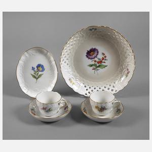 Meissen Konvolut Tassen und Schalen Blumenmalerei