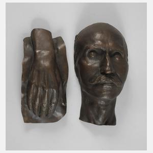 Körperabformungen Totenmaske und Hand