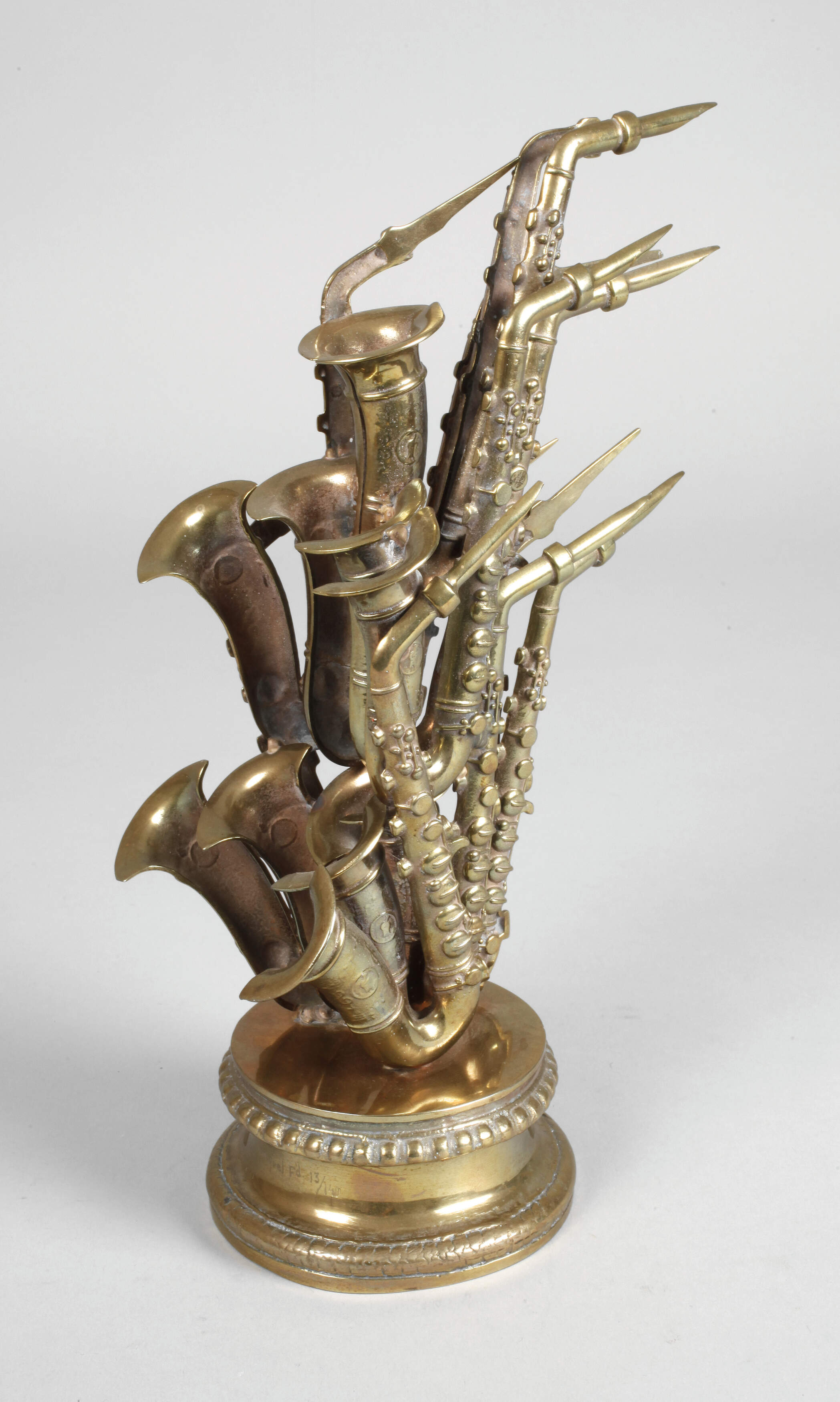 Fernandez Arman, Saxophone