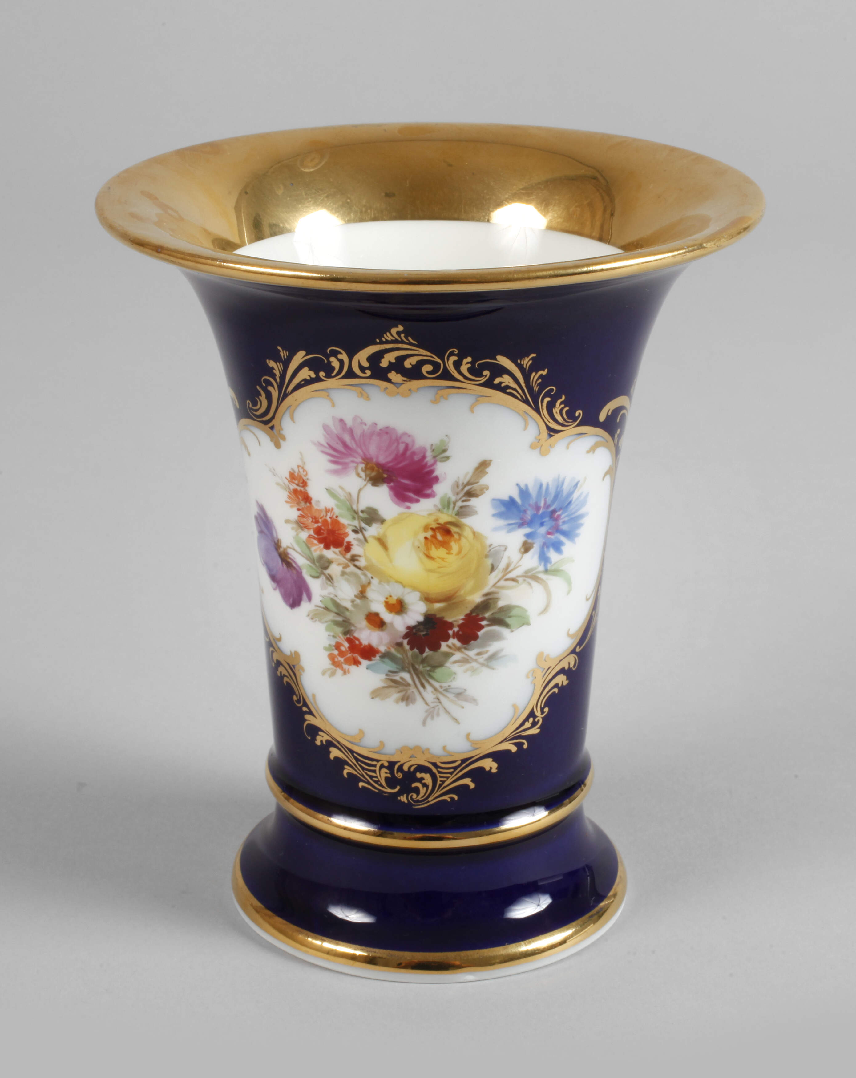 Meissen Trompetenvase "Amsterdamer Art"