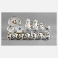 Meissen umfangreiches Kaffeeservice "Blume 1"111