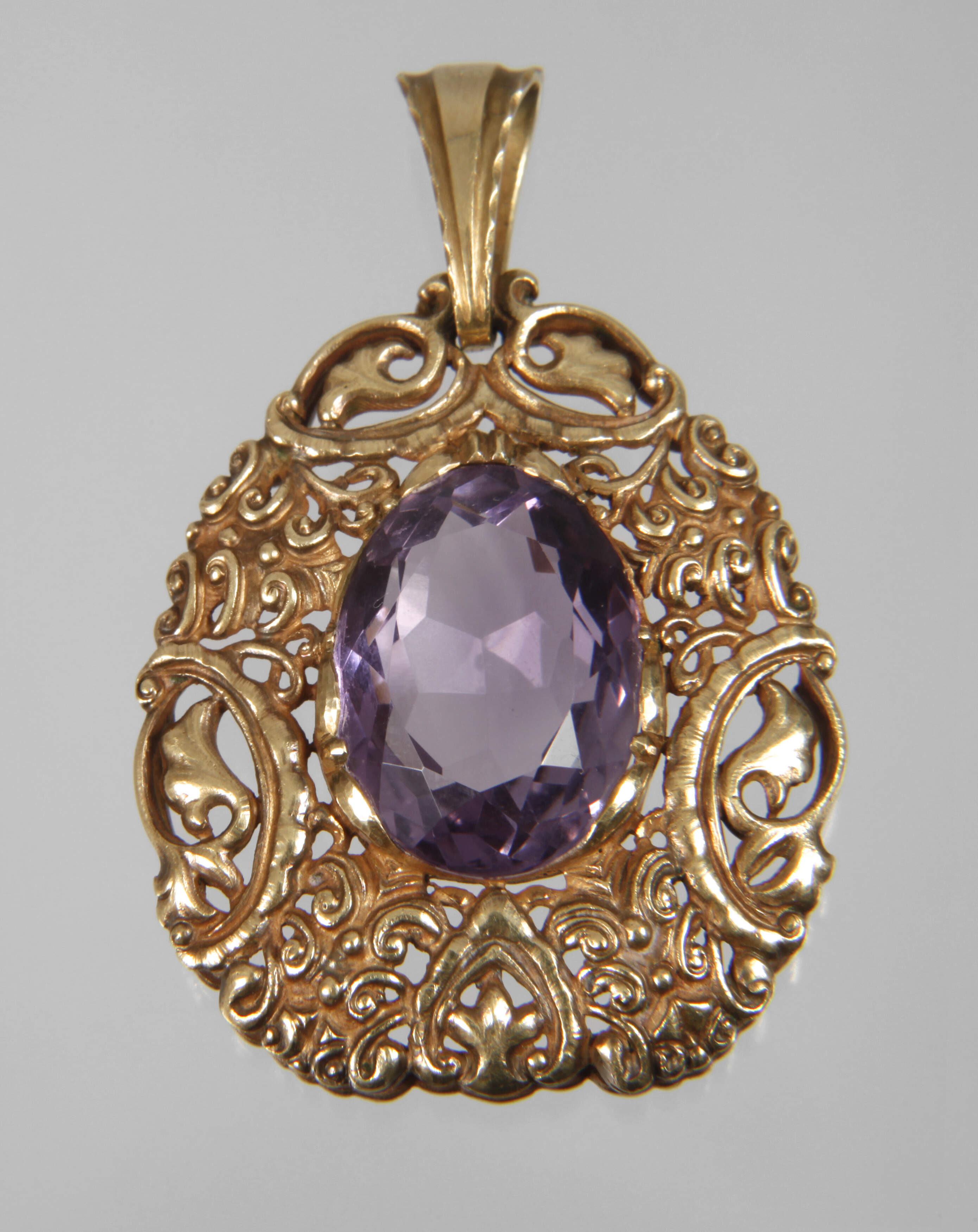 Jugendstilanhänger mit Amethyst