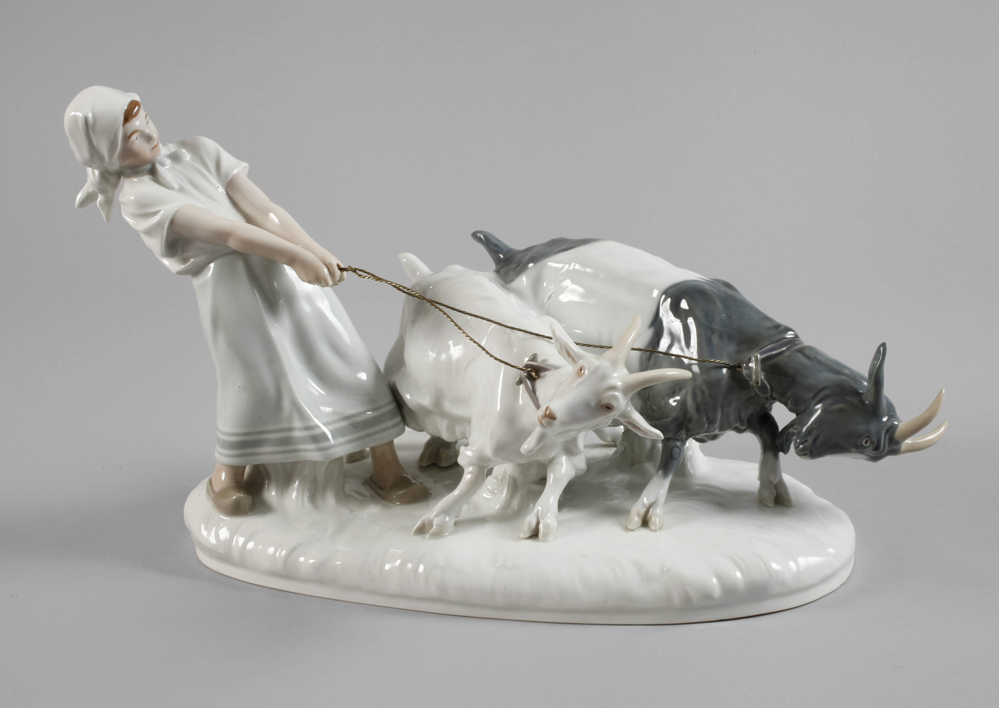 Meissen ”Mädchen mit Ziegen”