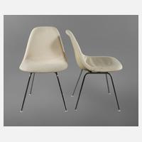 Herman Miller zwei Stühle111