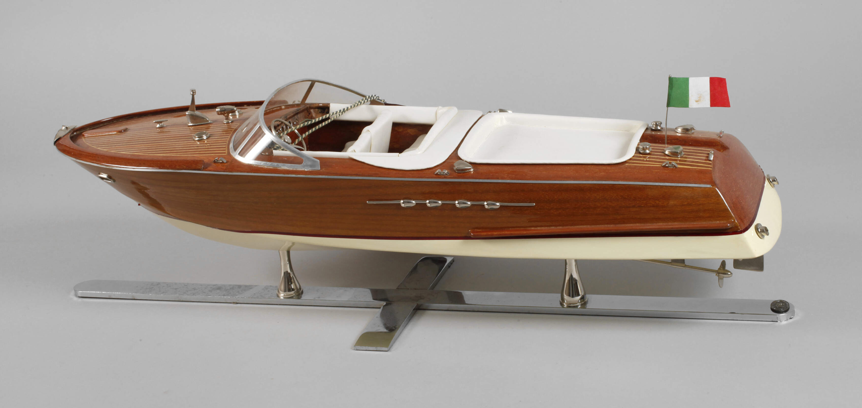 Authentic Models Motorboot "Lago di Como"