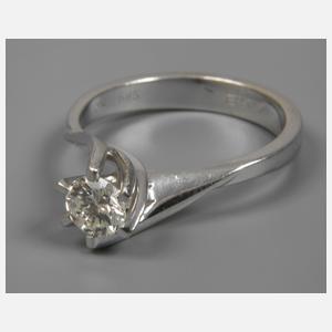 Damenring mit Brillant von 0,52 ct