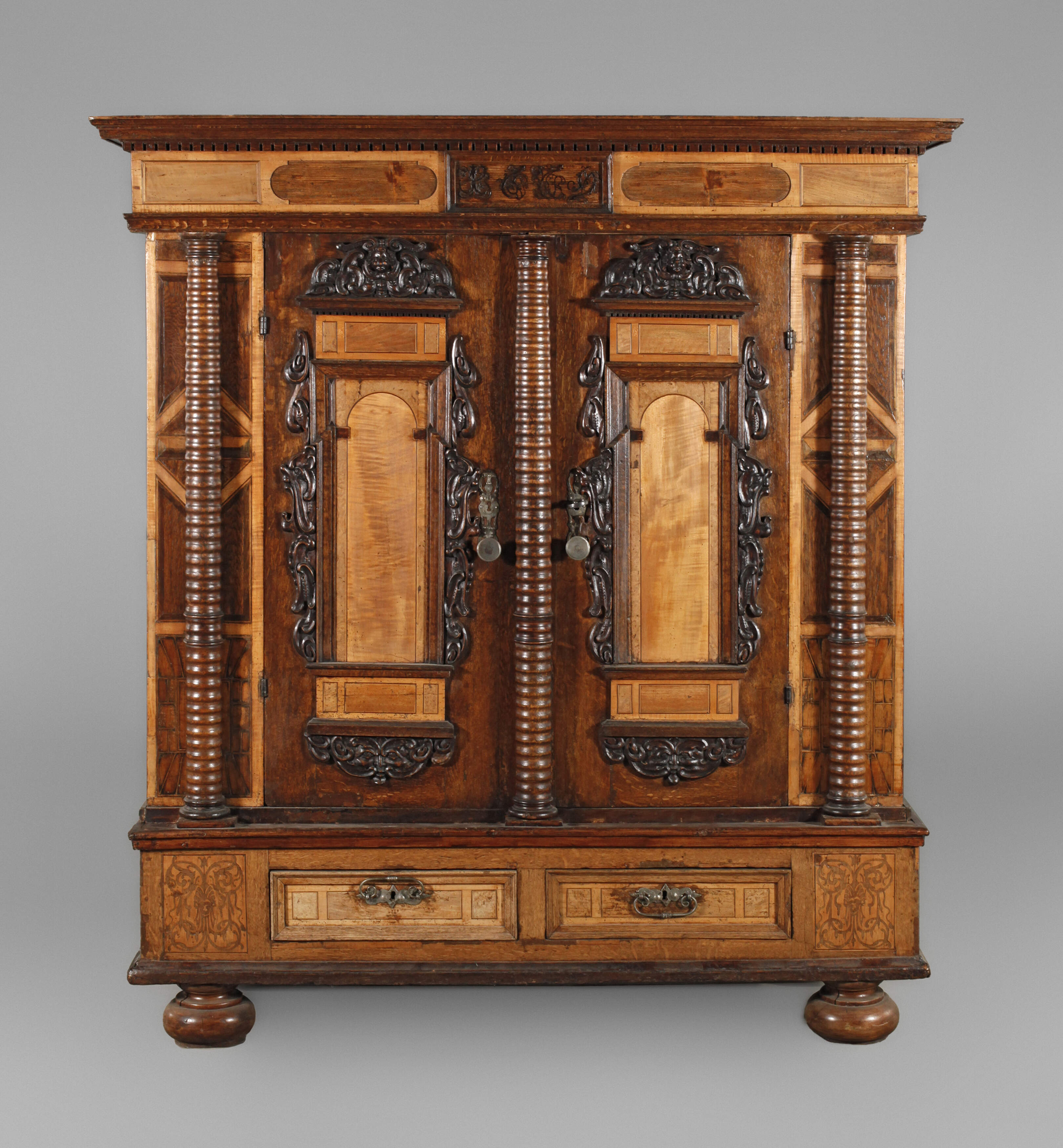 Dielenschrank Renaissance datiert 1672