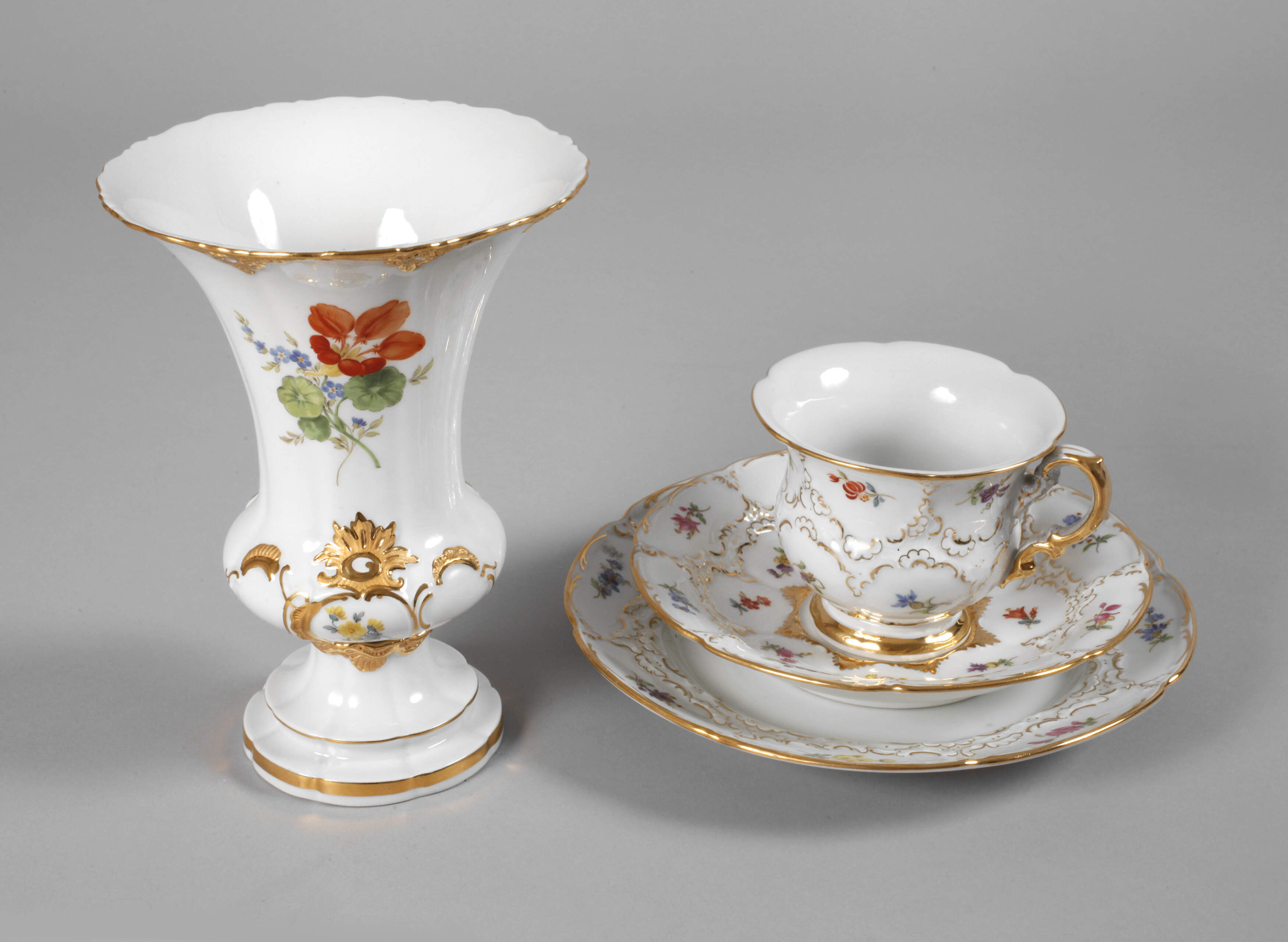 Meissen Prunkgedeck und Vase "B-Form"